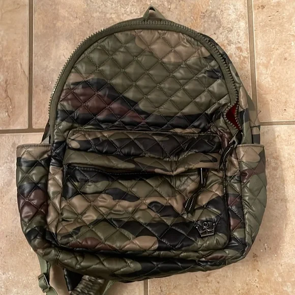Oliver Thomas | Bags | Oliver Thomas Camo Backpack | Poshmark display picture 2